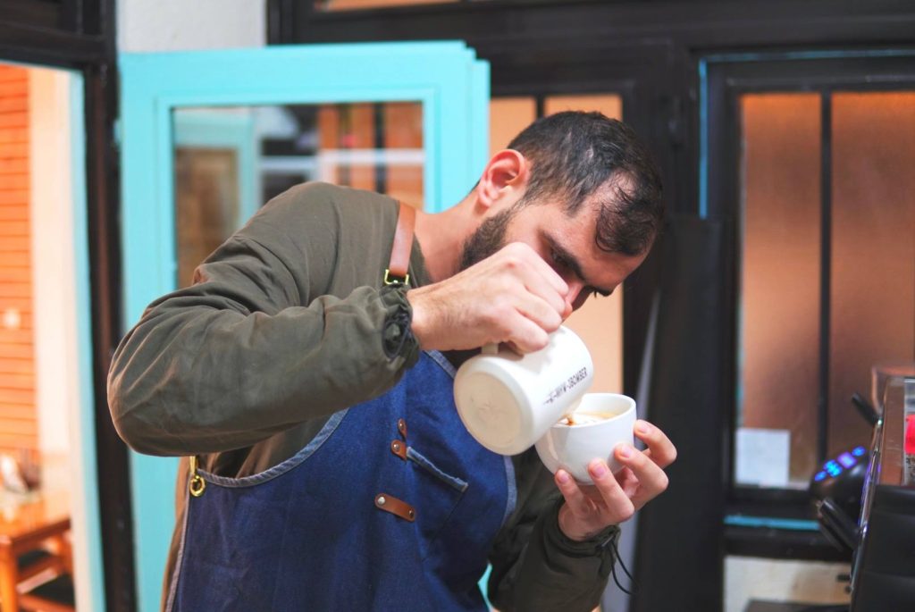 چگونه باریستا حرفه ای شویم 1 چگونه باریستا حرفه ای شویم