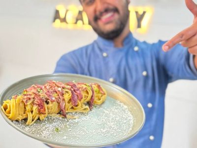 photo_5843620924438464540_y